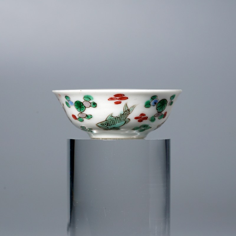 清康熙 五彩清白礼贵鱼藻纹小杯 - 图6