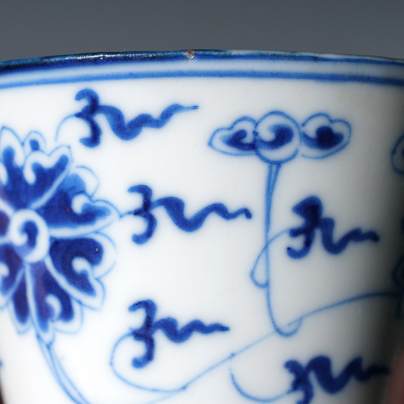清光绪 青花缠枝莲纹铃铛杯一对 - 图12