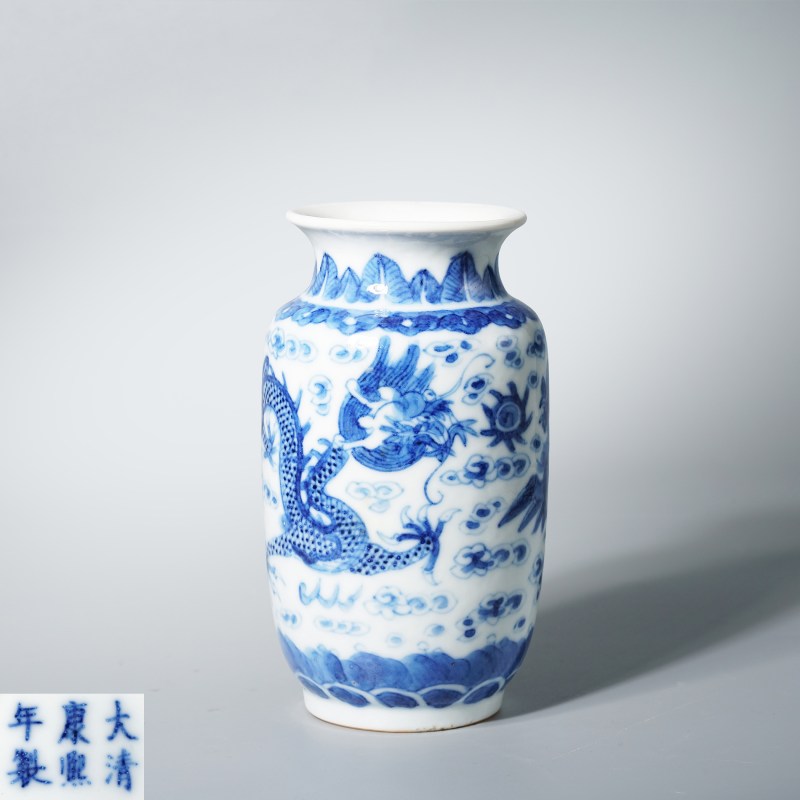 清晚期 青花龙凤纹灯笼小瓶