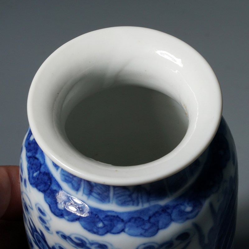 清晚期 青花龙凤纹灯笼小瓶 - 图8