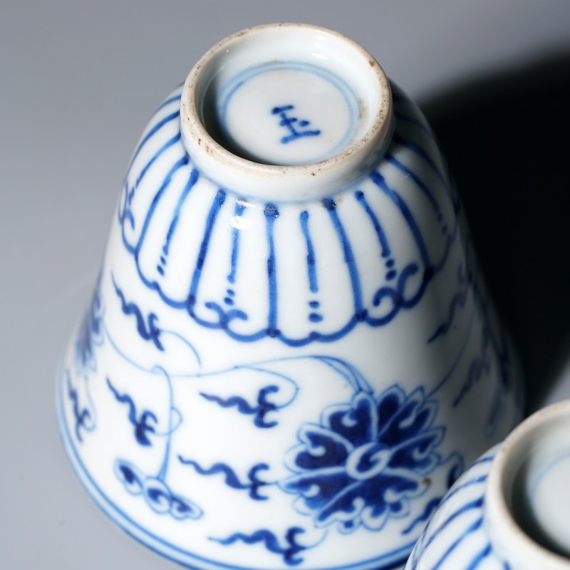 清光绪 青花缠枝莲纹铃铛杯一对 - 图14