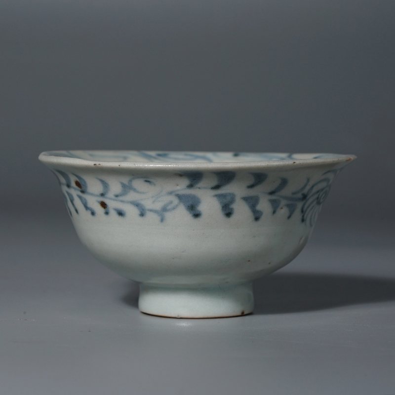 元 青花缠枝菊寿字纹杯 - 图5