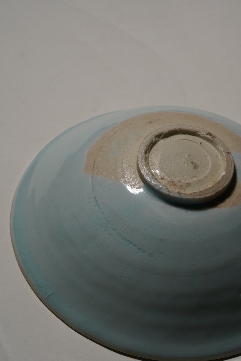 明 青白釉模印荷莲纹斗笠碗 - 图10