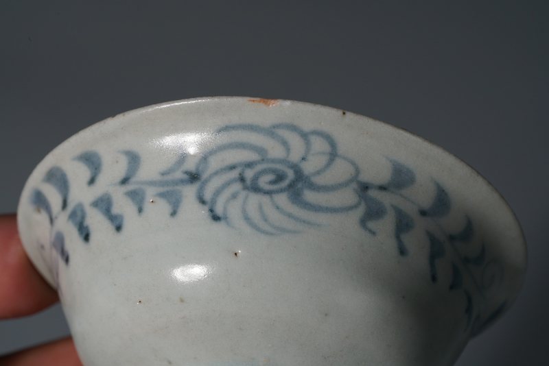 元 青花缠枝菊寿字纹杯 - 图10