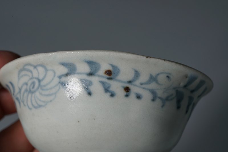 元 青花缠枝菊寿字纹杯 - 图13