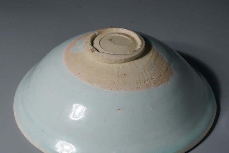 明 青白釉模印荷莲纹斗笠碗 - 图18