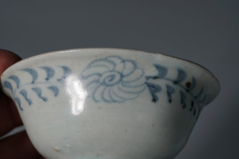 元 青花缠枝菊寿字纹杯 - 图14