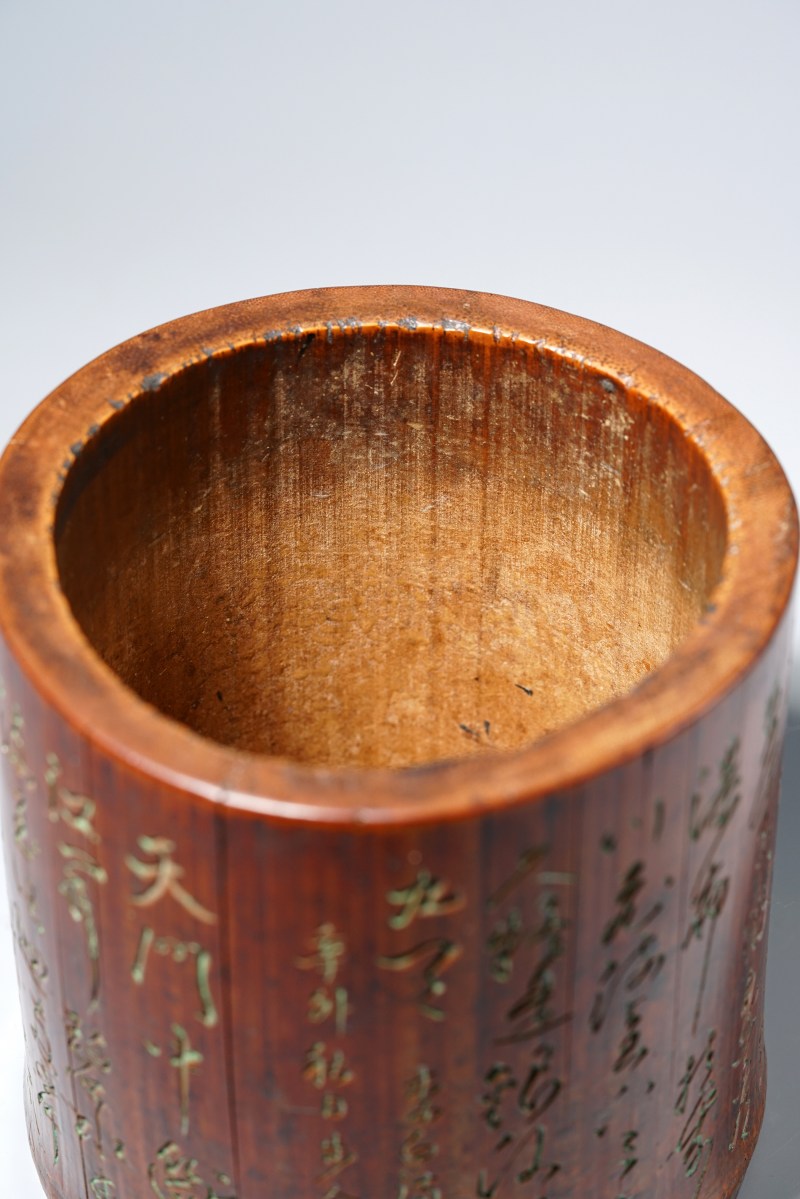 清 竹刻李白诗文笔筒 - 图9