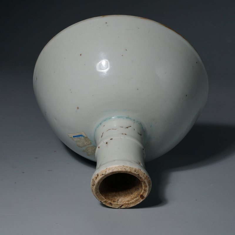 明 白釉模印缠枝莲纹高足碗 - 图6