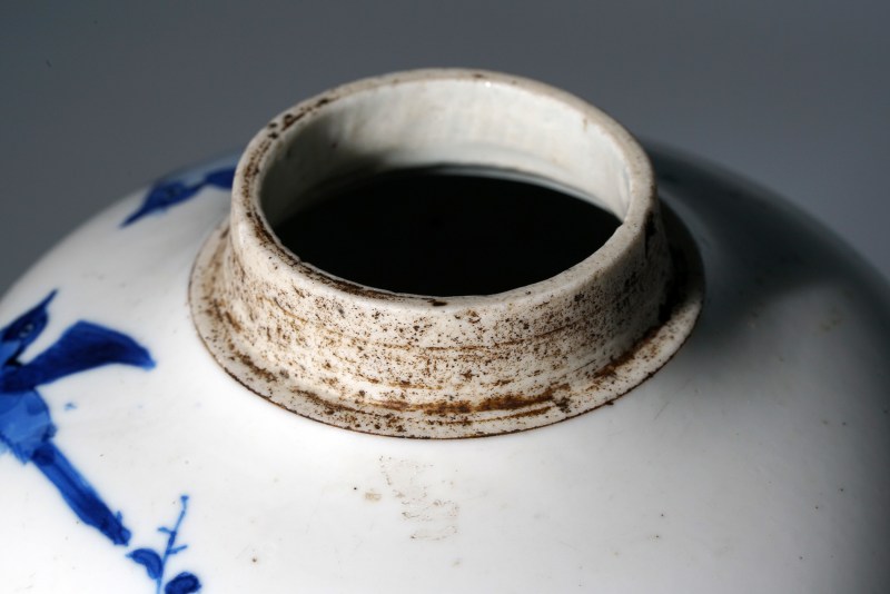 清康熙 青花雉鸡牡丹纹广口梅瓶（配盖） - 图8