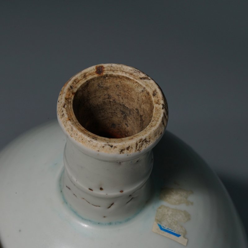 明 白釉模印缠枝莲纹高足碗 - 图10