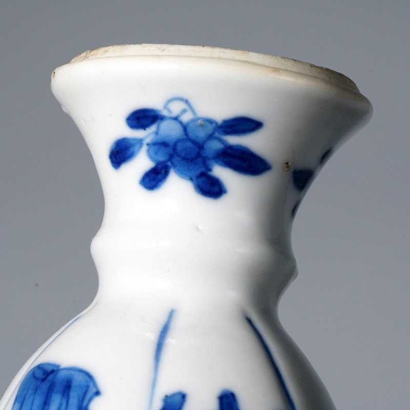 清康熙 青花四美图小瓶 - 图15