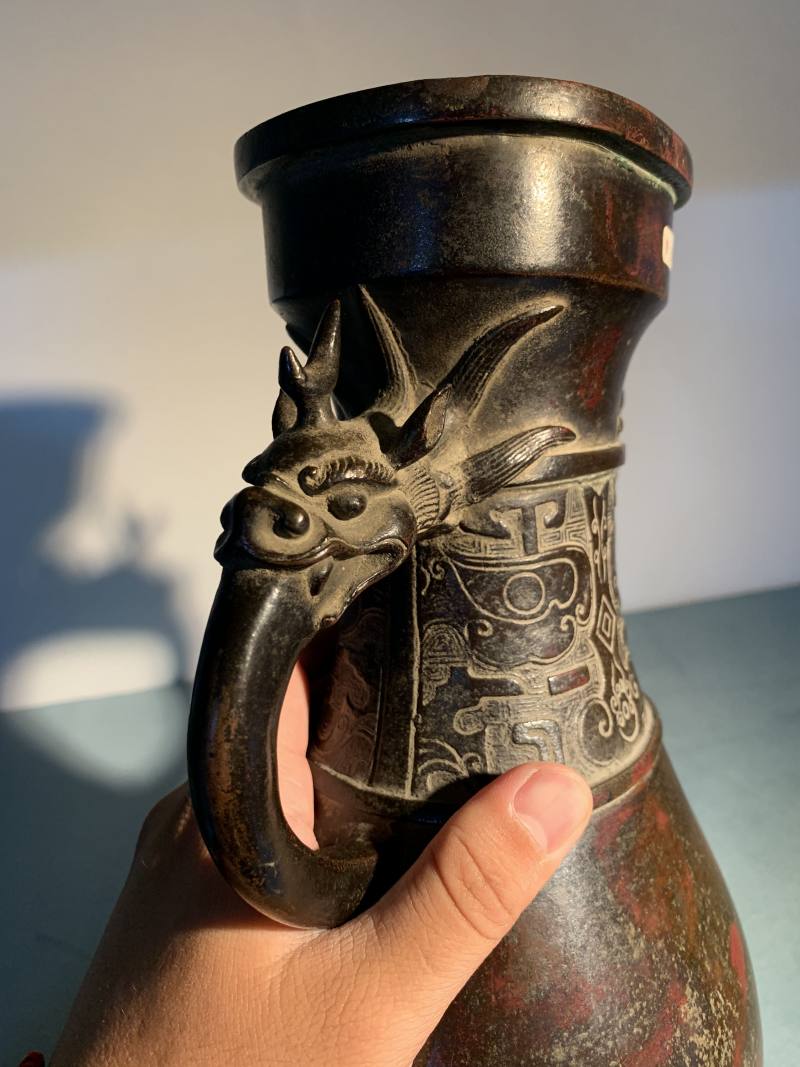 明 “邦福寺置”款铜饕餮纹双龙耳瓶 - 图13