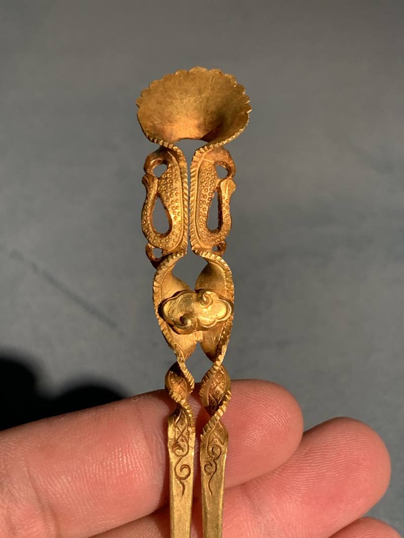 明 金双龙纹花首钗 - 图7