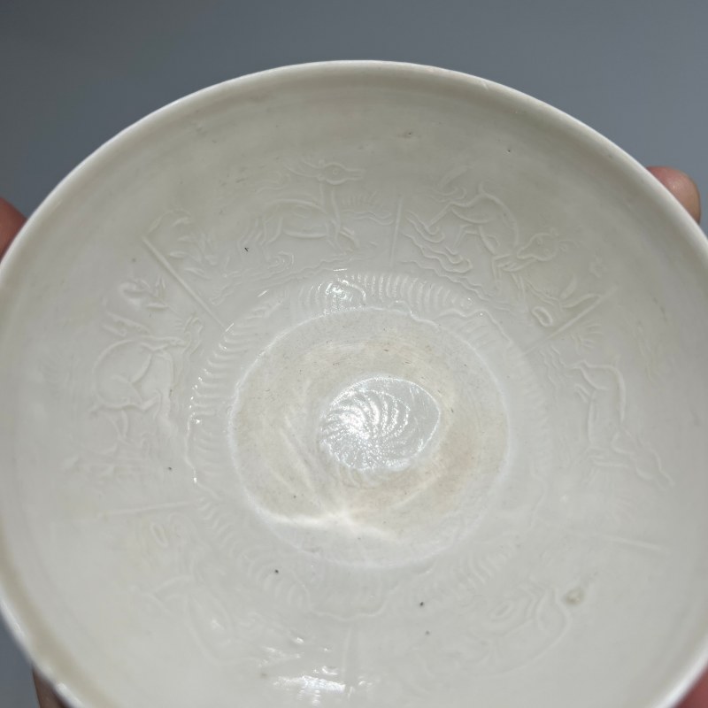 明代 白釉模印鹿文盏 - 图5