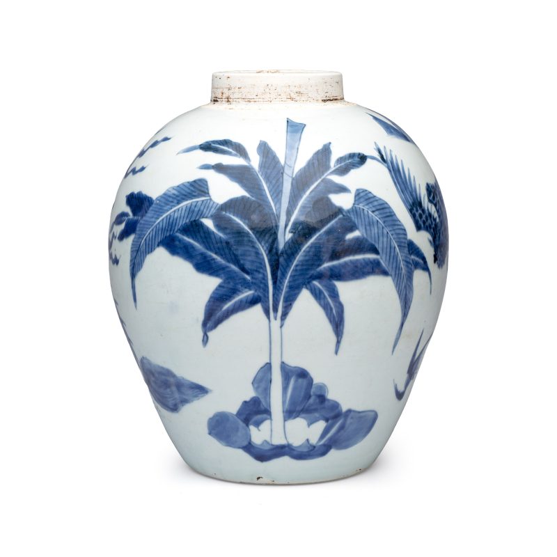 A Chinese blue and white 'Qilin, Phoenix and Magpie' jar - 图2