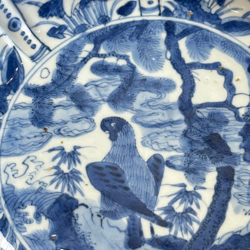 An extremely rare Chinese blue and white 'Eagle' plate - 图12