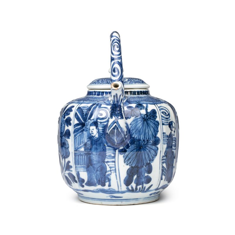A Chinese blue and white wine pot and cover - 图2