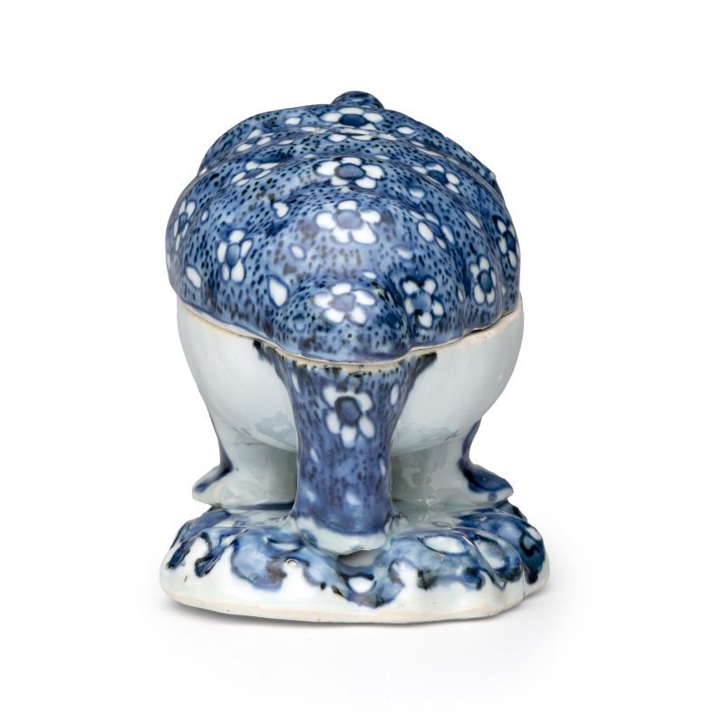 A rare Chinese blue and white ko-sometsuke 'Three-legged Toad' incense burner - 图3