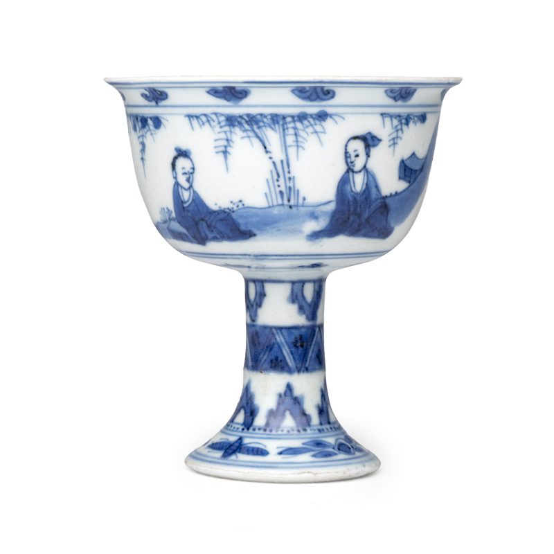 A Chinese blue and white 'Scholars' stem cup - 图4
