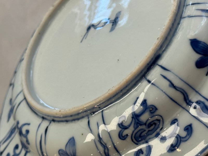 A Chinese blue and white 'Birds Beside the Water' plate - 图20