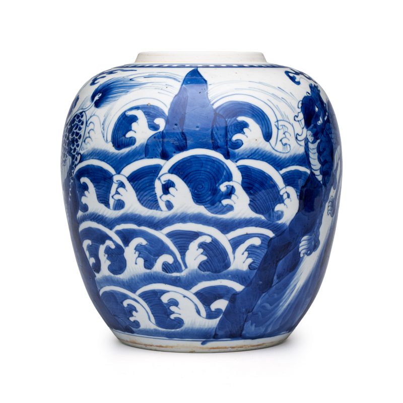 A pair of Chinese blue and white 'Mythical Beast' jars with later wooden covers and stands - 图5