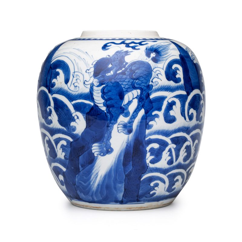 A pair of Chinese blue and white 'Mythical Beast' jars with later wooden covers and stands - 图6