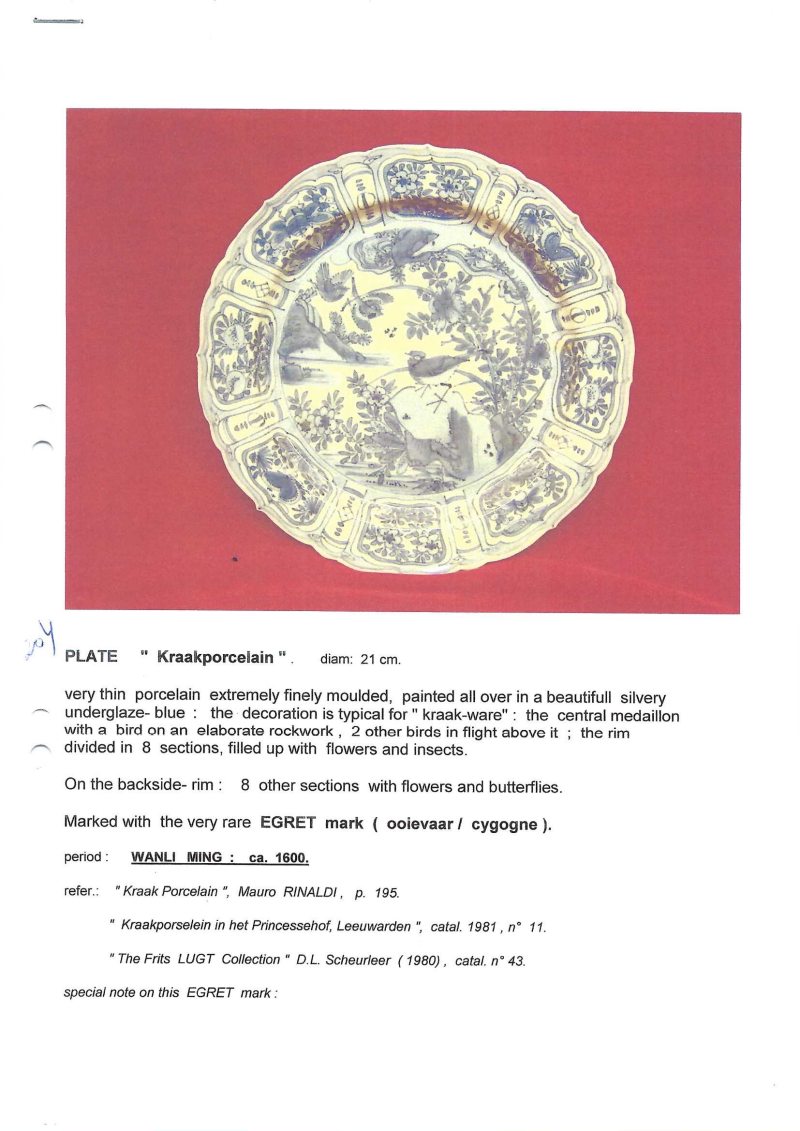 A Chinese blue and white plate with birds in a landscape - 图4