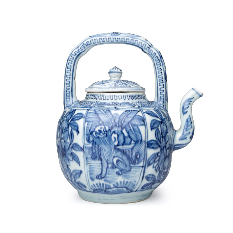 A Chinese blue and white wine pot and cover - 图4