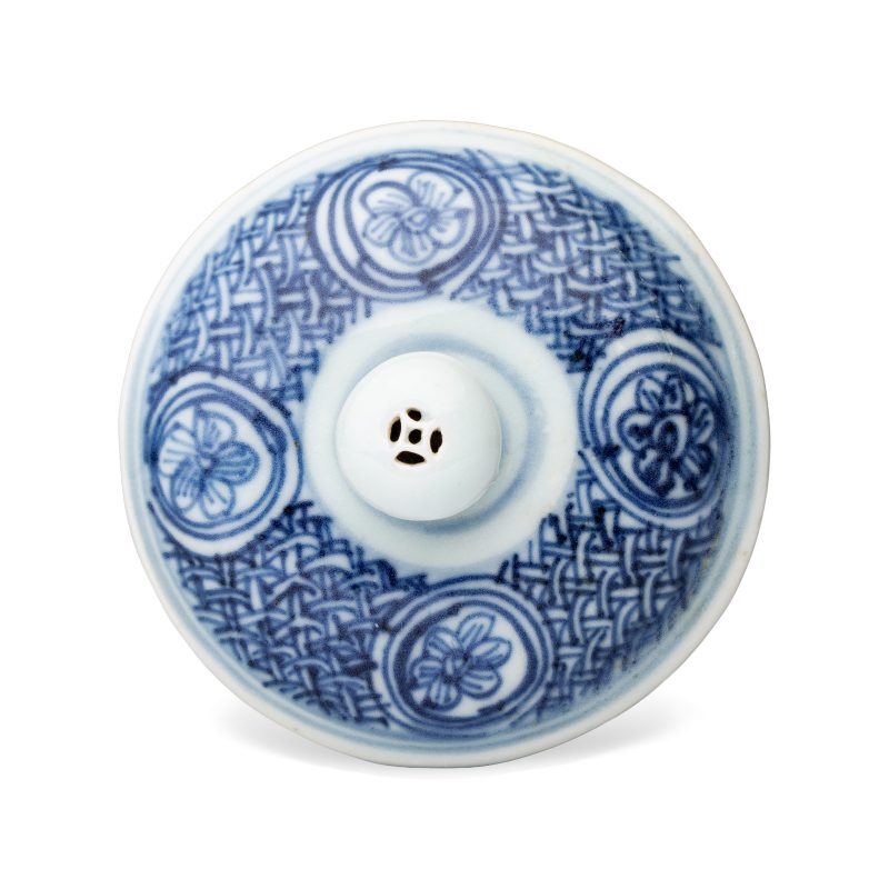 A Chinese blue and white wine pot and cover - 图6