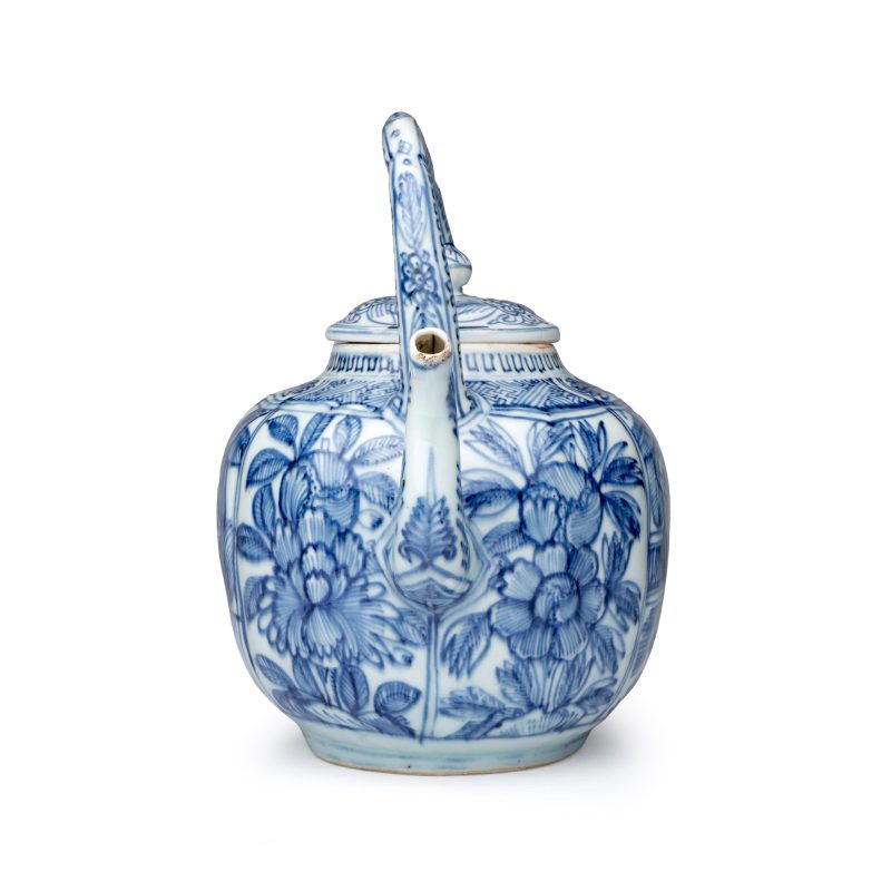 A Chinese blue and white wine pot and cover - 图5