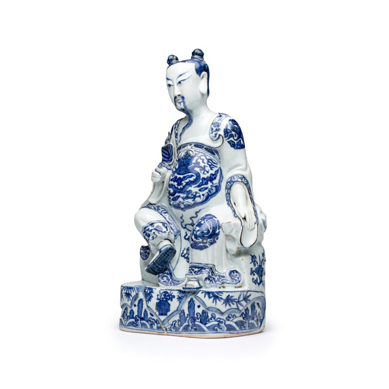 A fine Chinese blue and white figure of the immortal Zhongli Quan - 图1