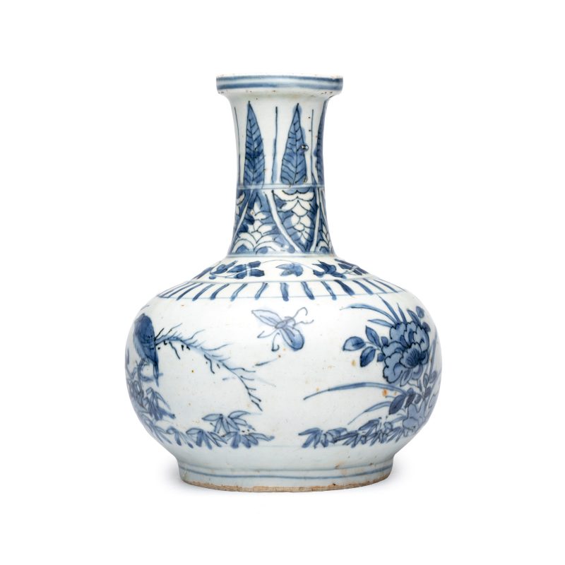 A Chinese blue and white 'Lizard and Birds' kendi - 图3