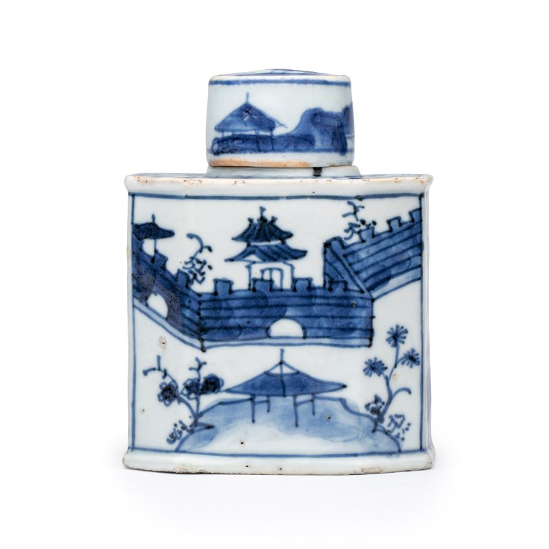 A Chinese blue and white tea caddy and cover - 图3