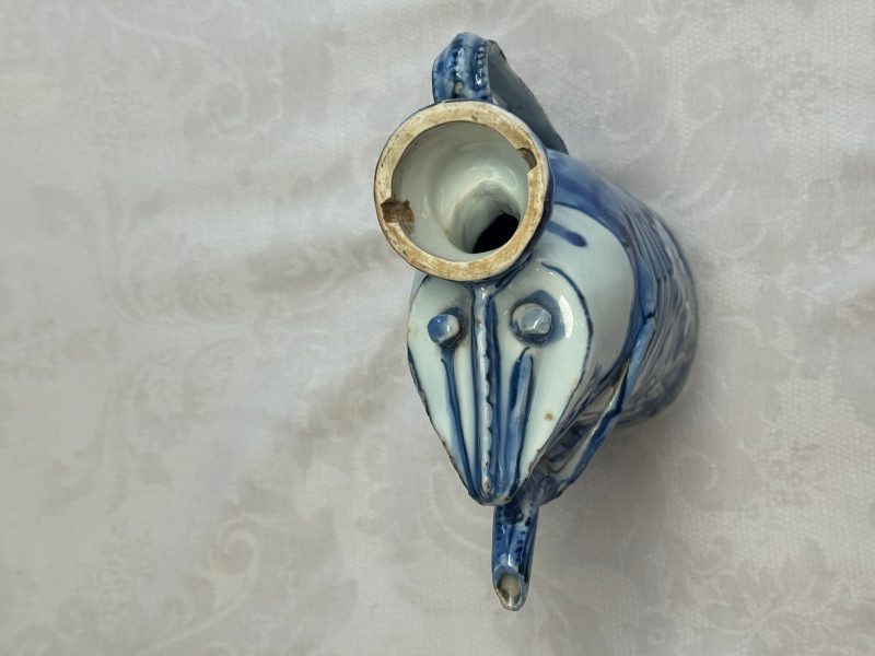 A rare Chinese blue and white 'Crayfish' ewer with silver cover - 图16