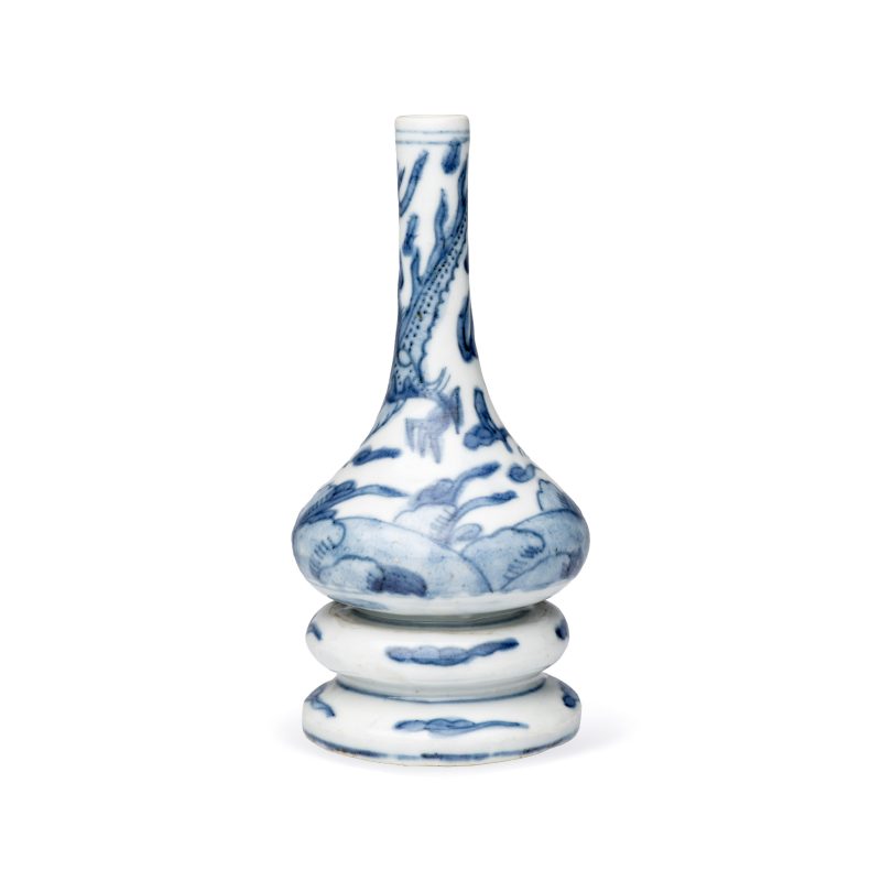 An unusual Chinese blue and white 'Dragon' triple-gourd vase - 图4