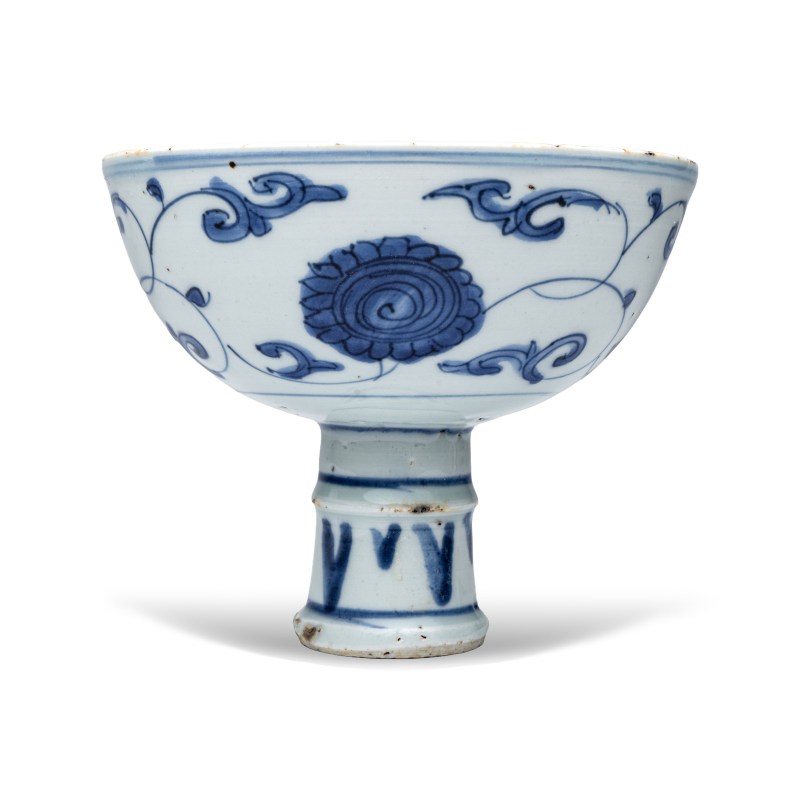 A Chinese blue and white 'Flower Scroll' stem cup - 图3