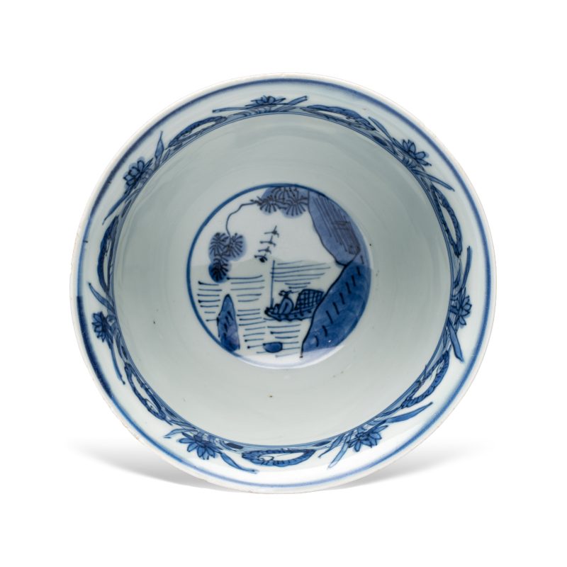 A Chinese blue and white 'Ship Before a City Gate' bowl - 图5