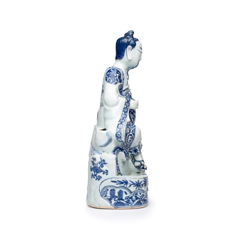 A fine Chinese blue and white figure of the immortal Zhongli Quan - 图5