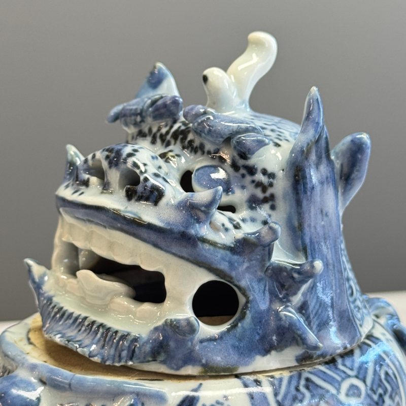 A Chinese blue and white 'Luduan' incense burner - 图16