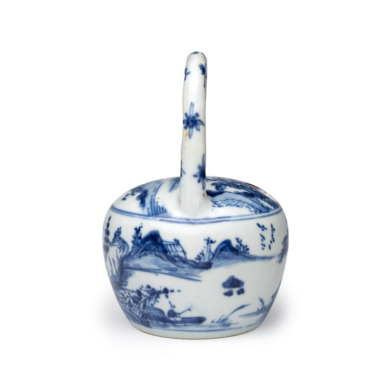 A rare Chinese blue and white 'Mountainous Riverscape' lime pot - 图4