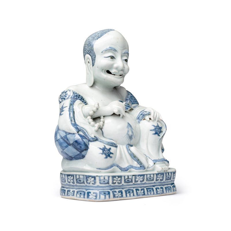 A Chinese blue and white figure of Budai - 图1