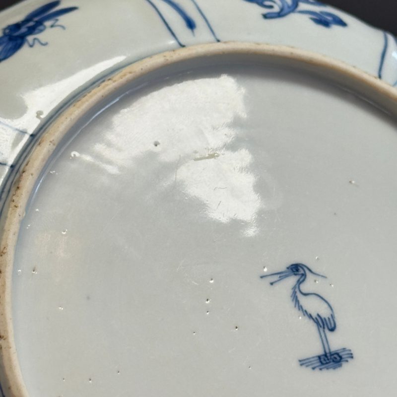 An extremely rare Chinese blue and white 'Eagle' plate - 图22