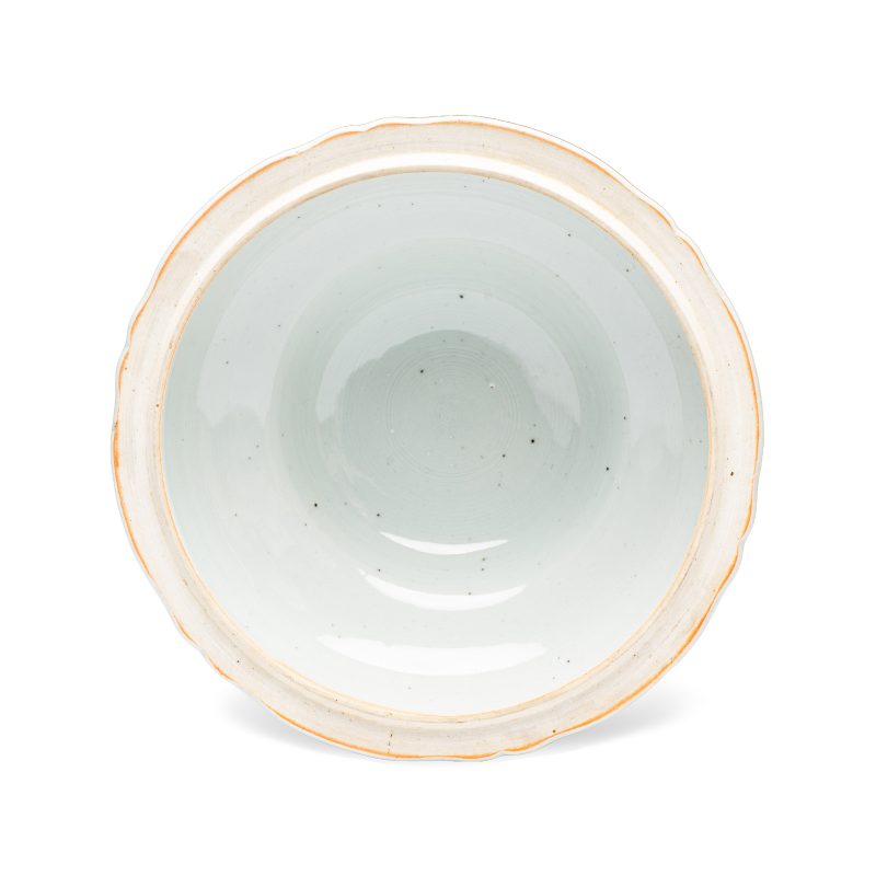 A pair of Chinese blue and white covered tureens with floral design - 图17