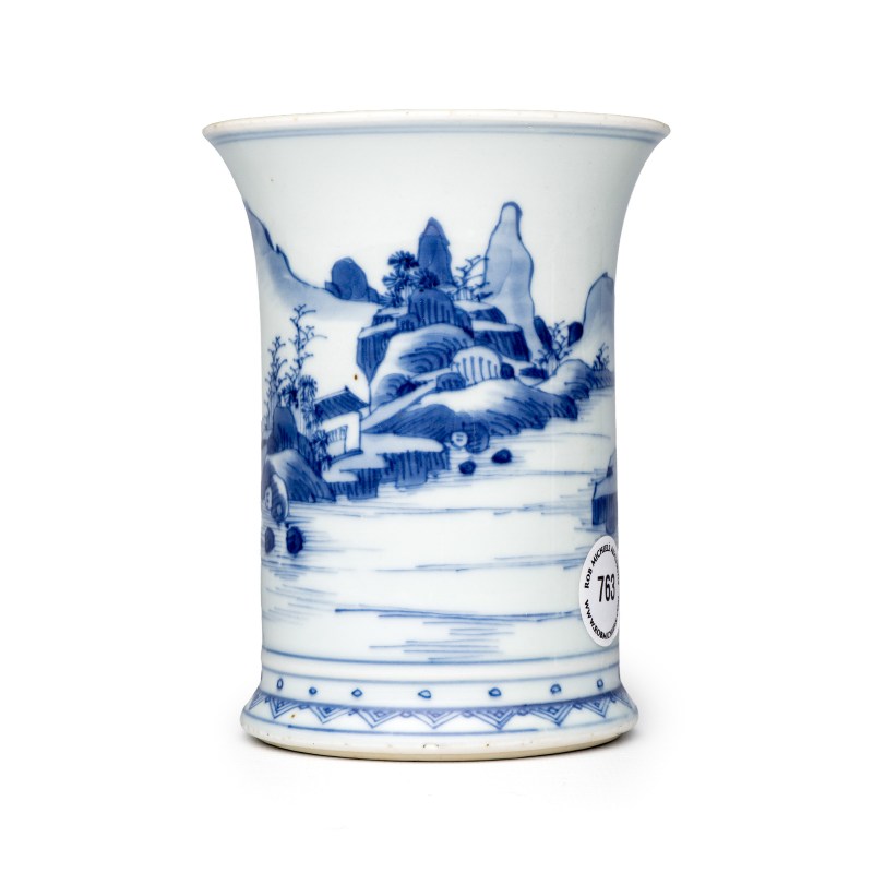 A Chinese blue and white 'Landscape' brushpot (Bitong) - 图5