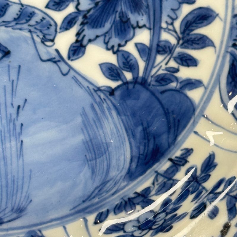 A Chinese blue and white 'Grasshopper and Butterfly' plate - 图11