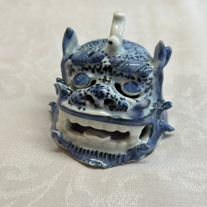 A Chinese blue and white 'Luduan' incense burner - 图18