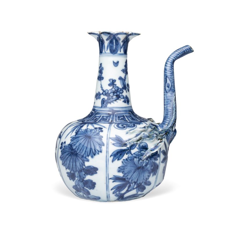 A Chinese blue and white pomegranate-shaped ewer - 图4
