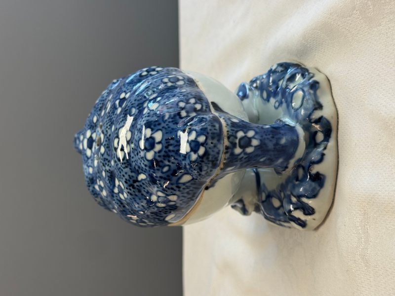 A rare Chinese blue and white ko-sometsuke 'Three-legged Toad' incense burner - 图14