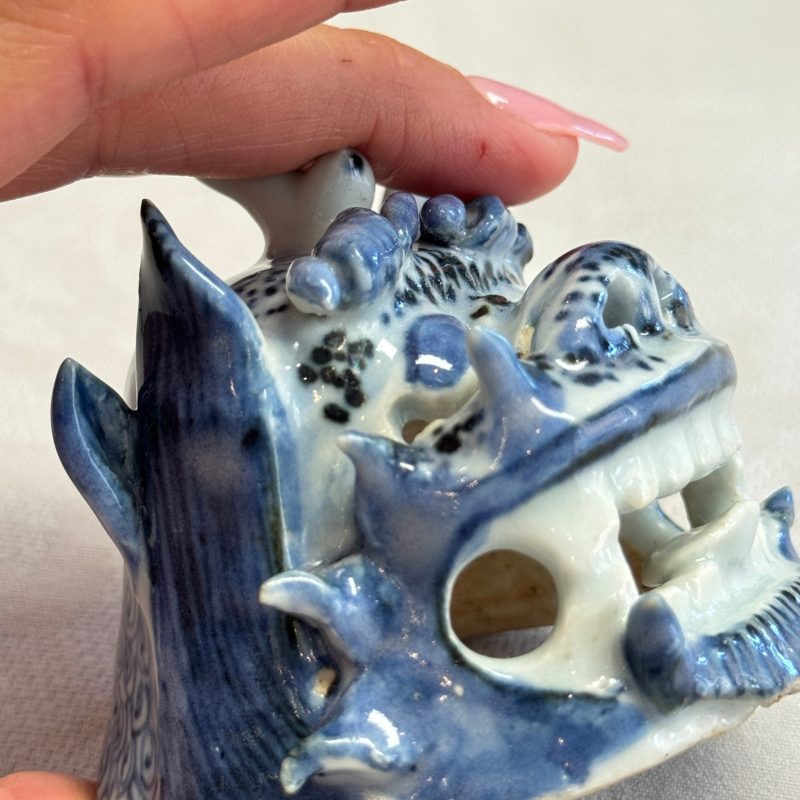 A Chinese blue and white 'Luduan' incense burner - 图19
